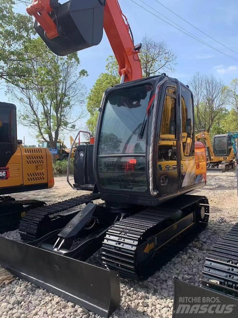Hitachi ZX70 Mini bagri <7t