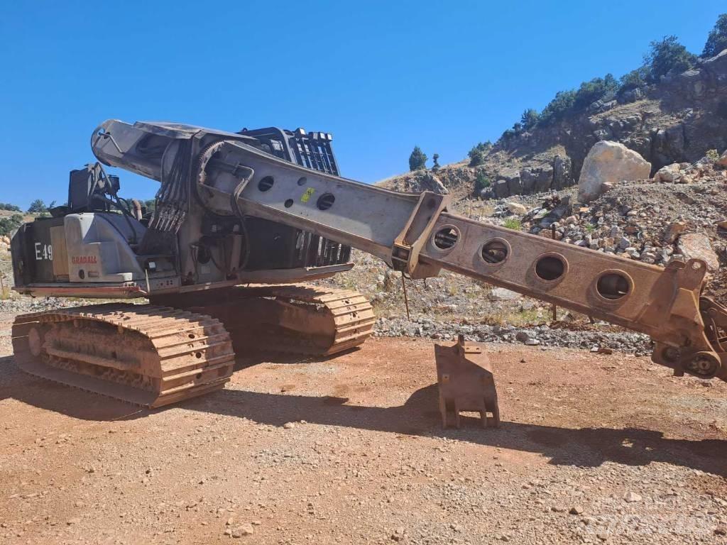 Gradall XL 4200 III Podzemni nakladalci