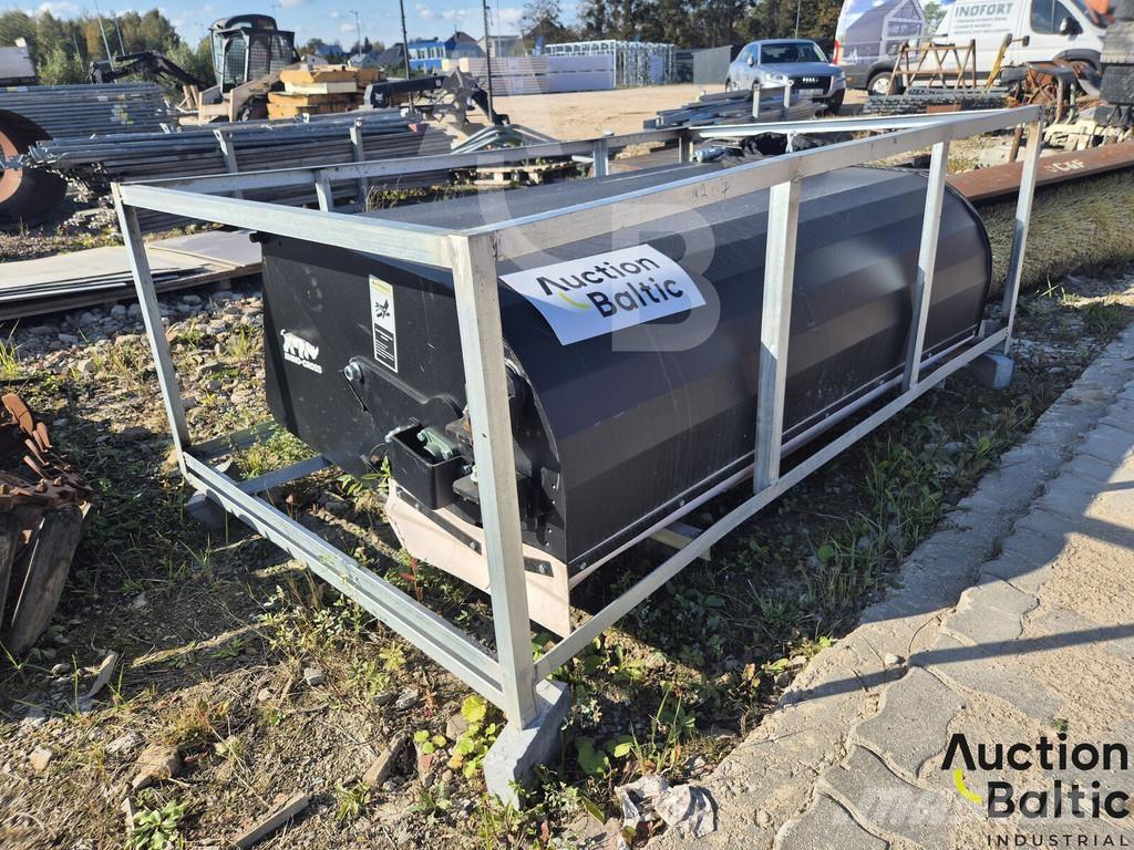  Rhino-Cross 72 in Metle