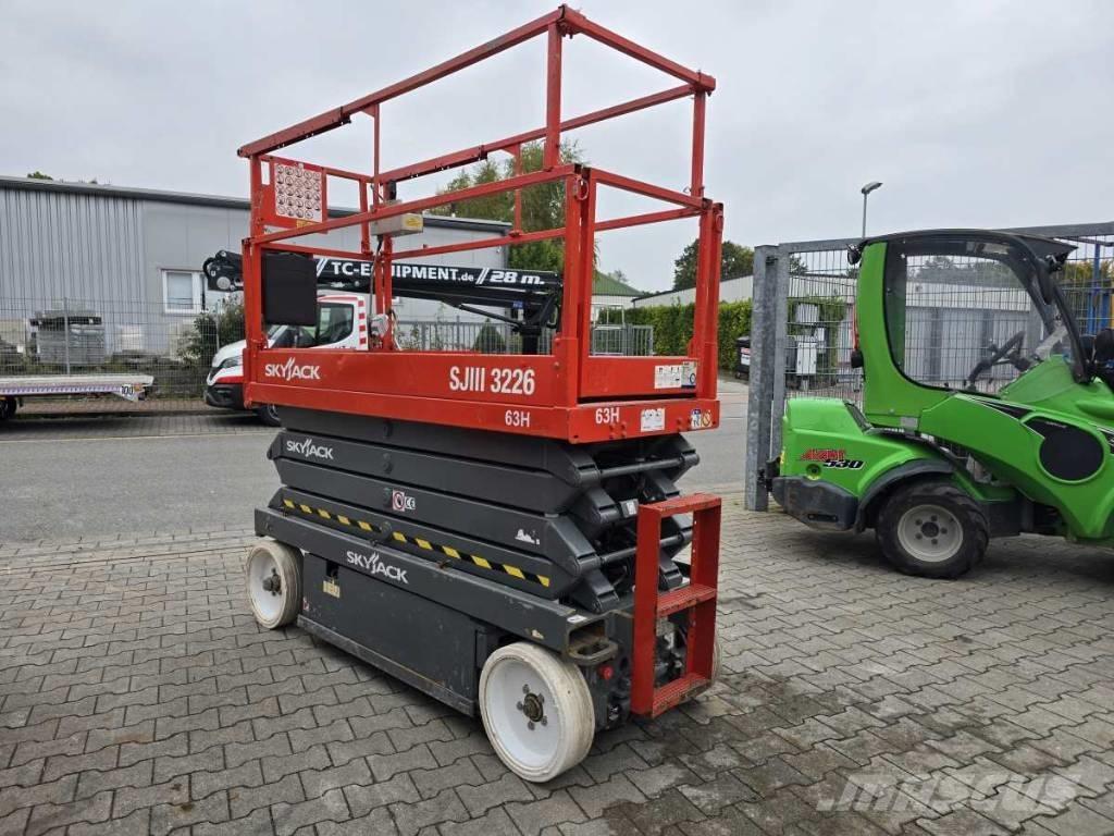 SkyJack SJ 3226 Škarjaste dvižne ploščadi