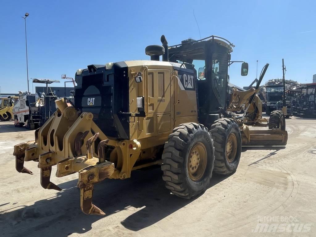 CAT 140 M2 Sortirna oprema