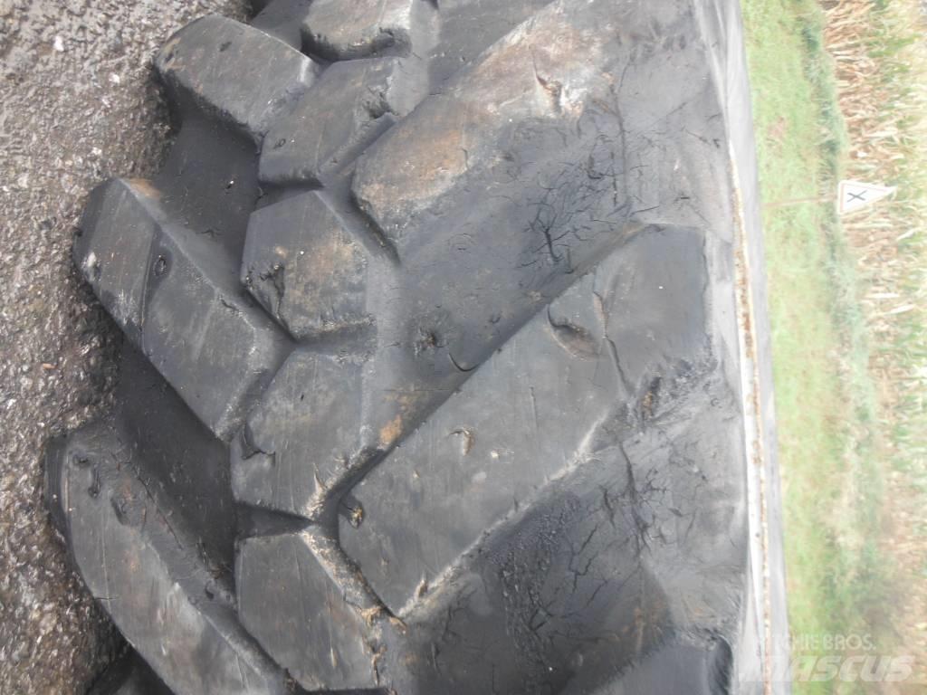 Michelin 15R22.5 Gume, kolesa in platišča