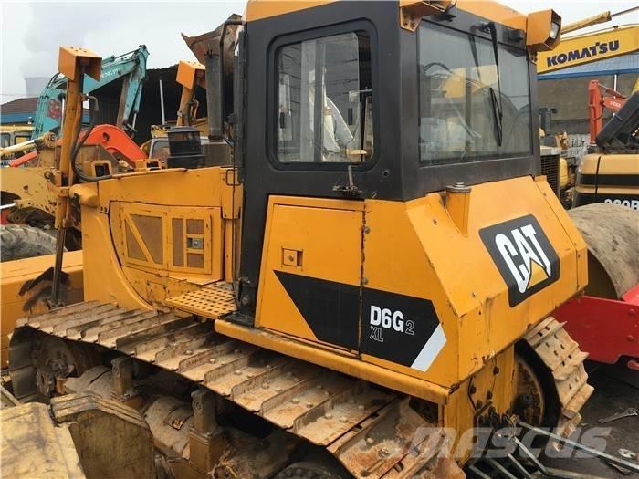 CAT D 6 G Buldožerji goseničarji