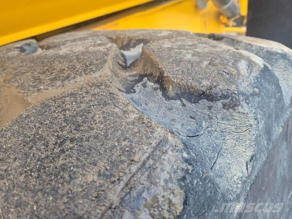 Volvo A25G Zglobni demperji