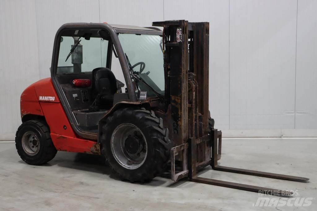 Manitou MH25-4T Dizelski viličarji