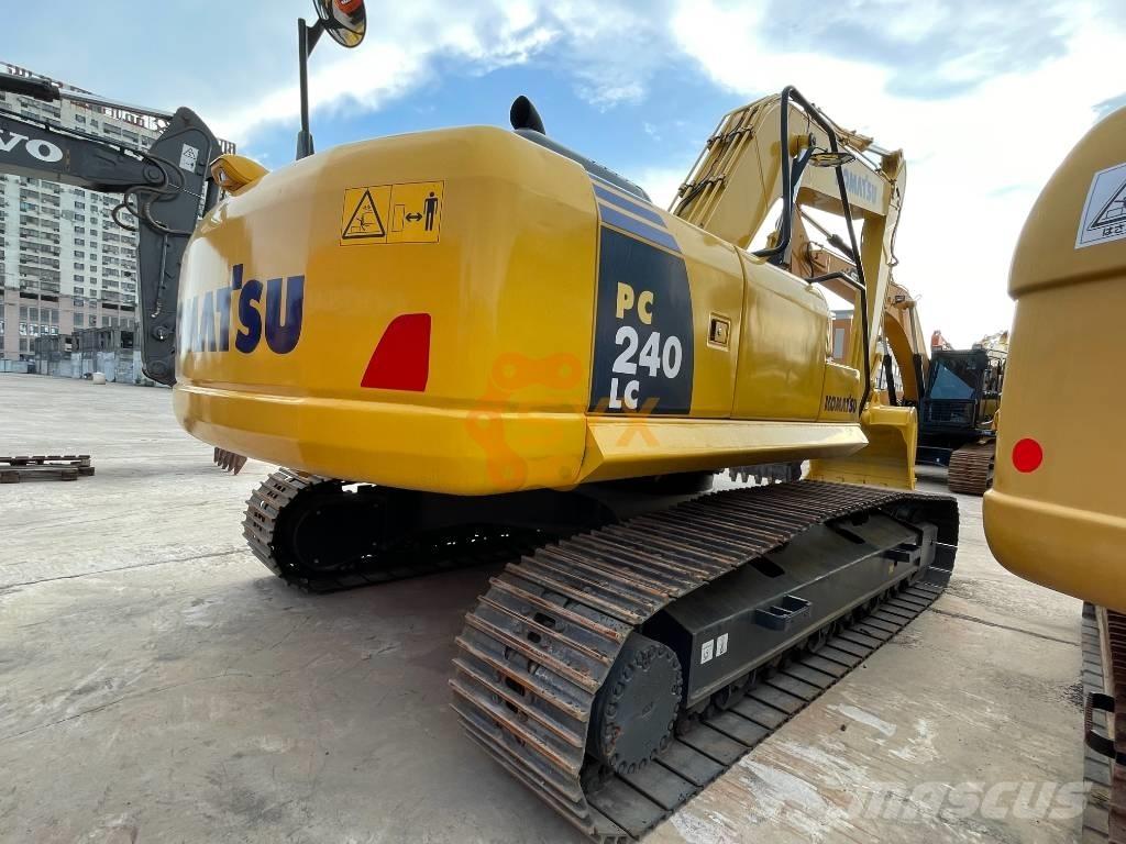 Komatsu PC 240 Bagri goseničarji