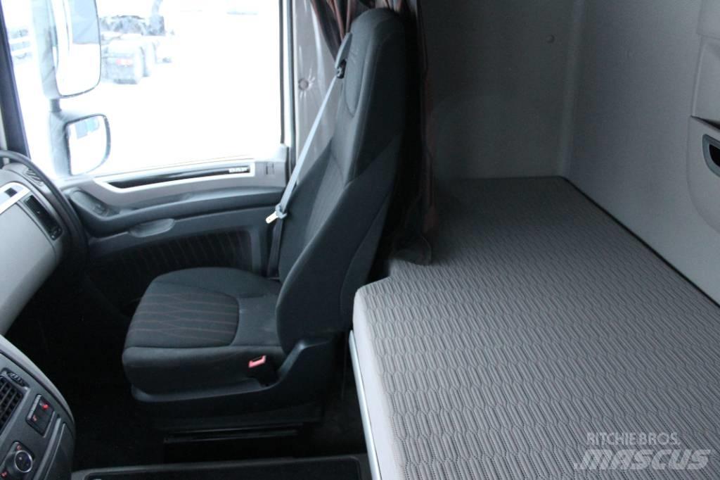 DAF XF530 6X4 FTT Vlačilci