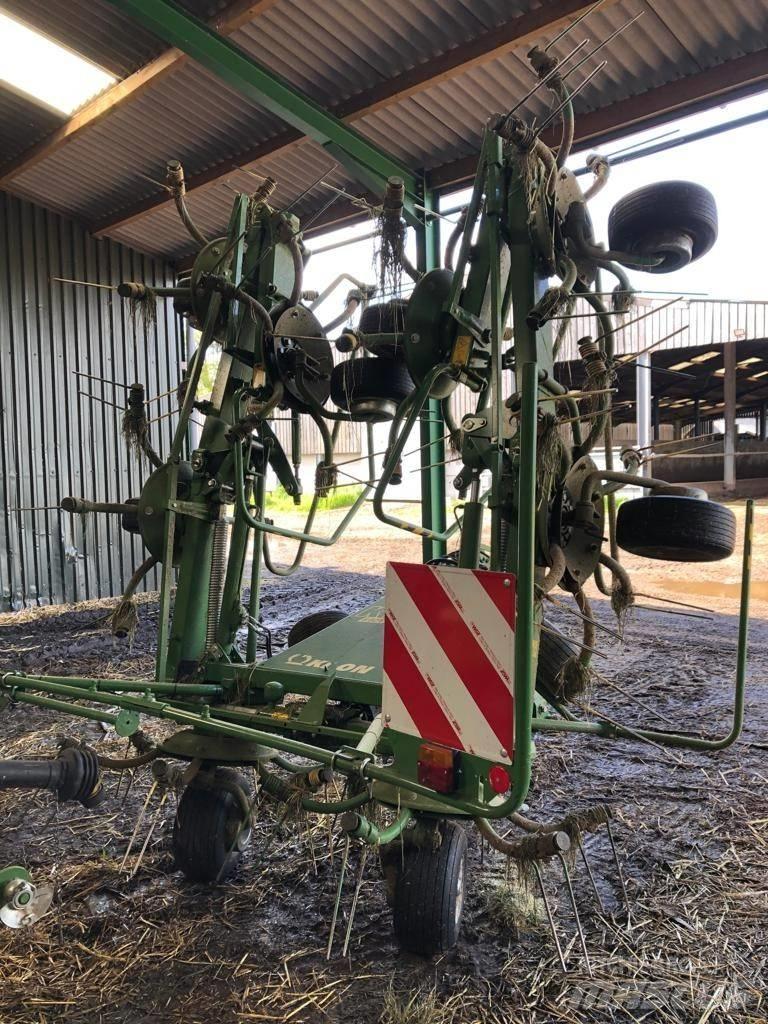 Krone 8.82/8 Tedder Obračalniki in zgrabljalniki