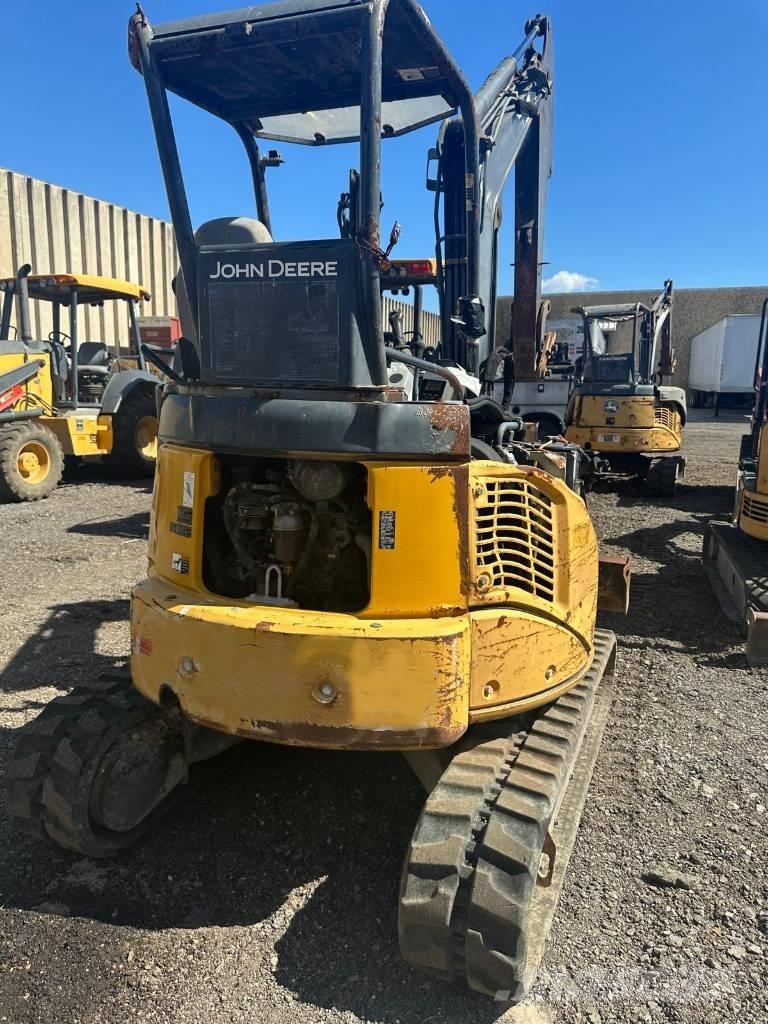 John Deere 27 D Mini bagri <7t