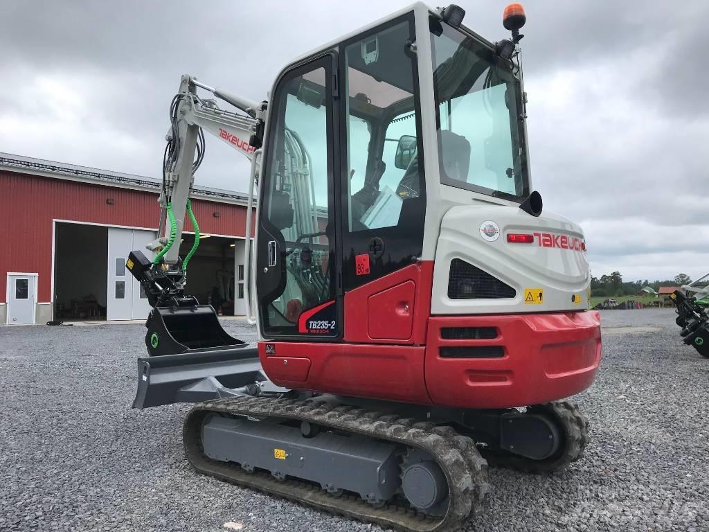 Takeuchi TB235-2 Mini bagri <7t