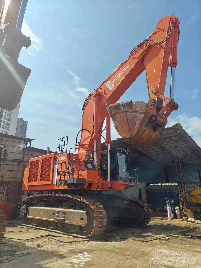 Hitachi EX 1200 Bagri goseničarji