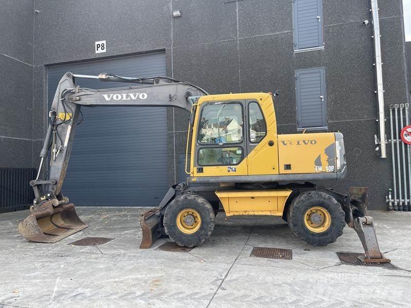 Volvo EW 140 B Bagri na kolesih