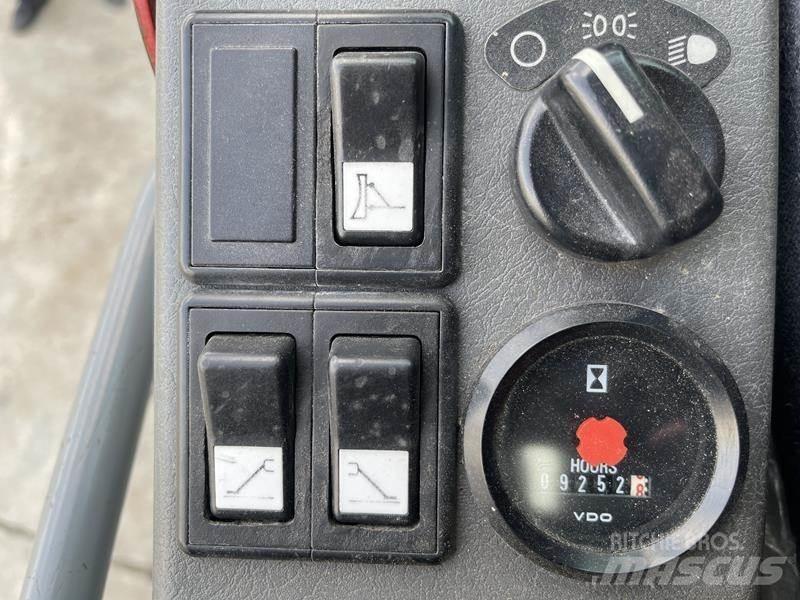 Volvo EW 140 B Bagri na kolesih