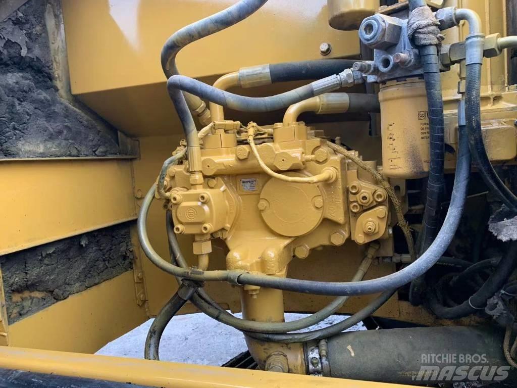 CAT 320C Bagri goseničarji