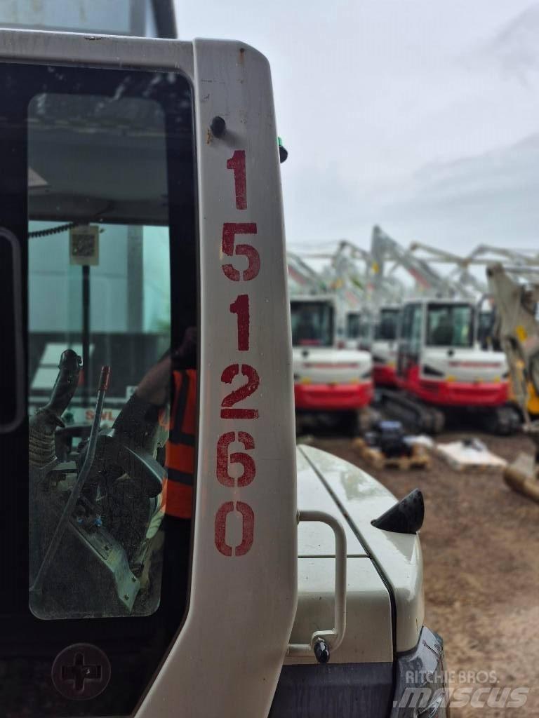 Takeuchi TB 250 Mini bagri <7t