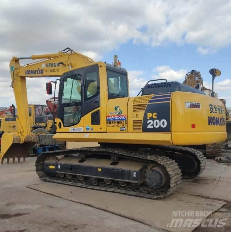 Komatsu pc220-8 Bagri goseničarji