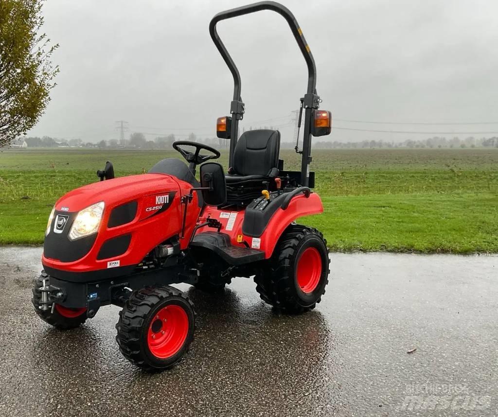 Kioti CS2510 Traktorji