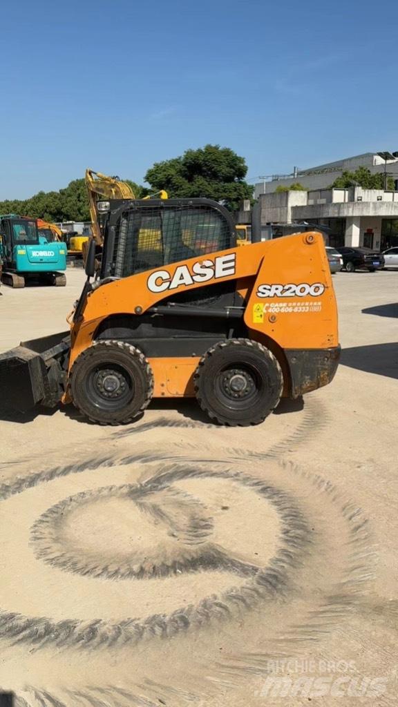 CASE SR 200 Skid steer mini nakladalci