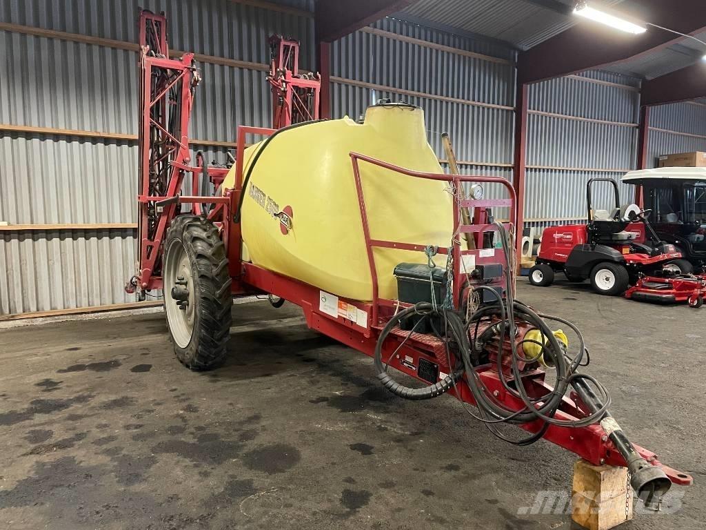 Hardi Ranger 2500 Vlečne škropilnice