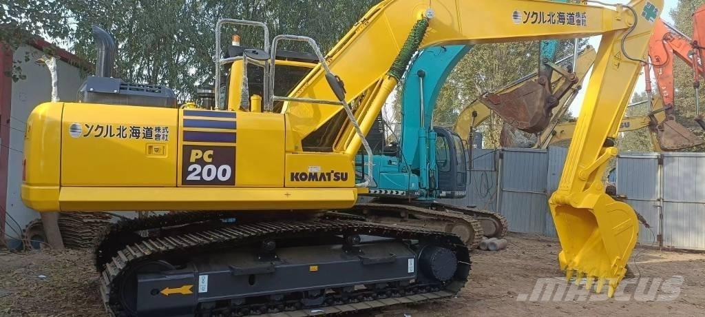 Komatsu PC 200-8N1 Midi bagri 7t – 12t
