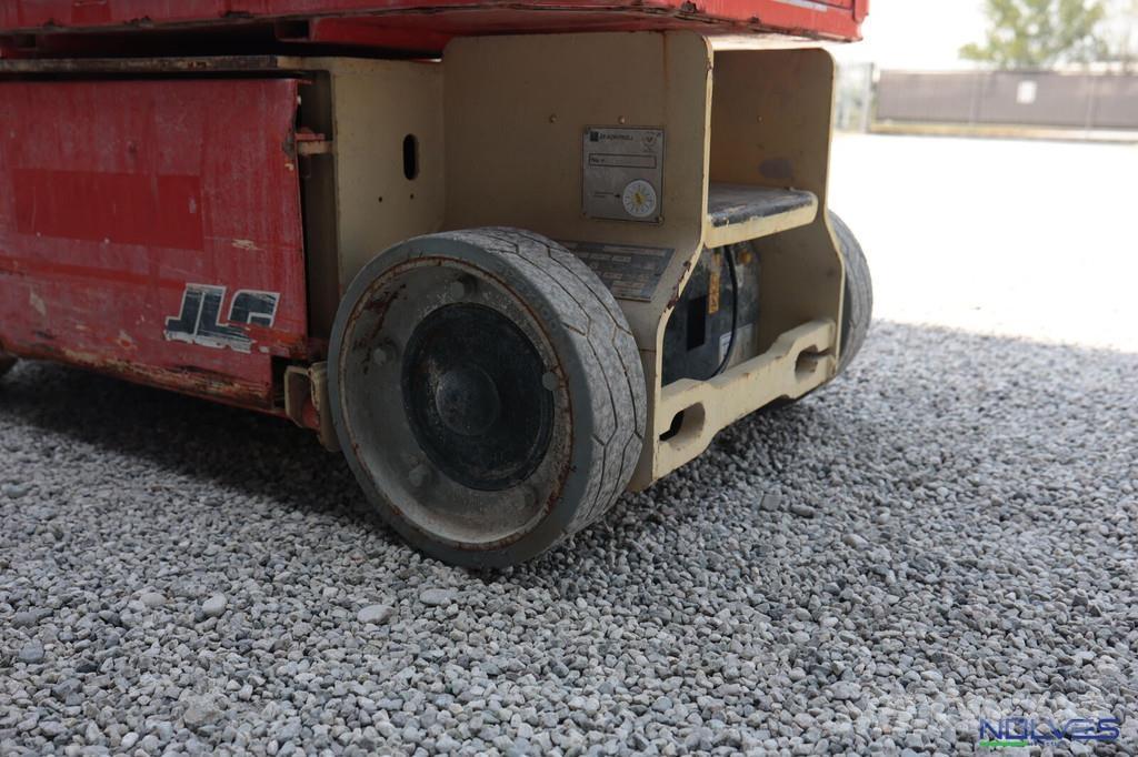 JLG 1230ES Druga dvigala in dvižne ploščadi