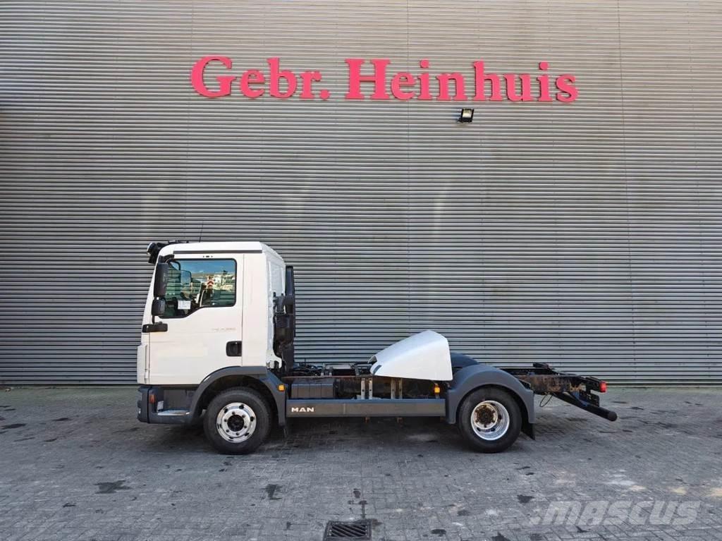 MAN TGL 8.220 4x2 Tovornjaki-šasije