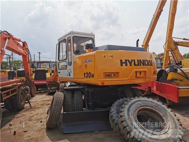 Hyundai R130WD Bagri na kolesih