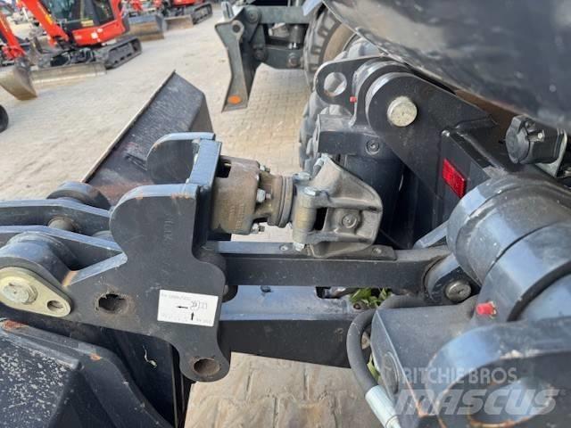 Yanmar B 110 W Bagri na kolesih
