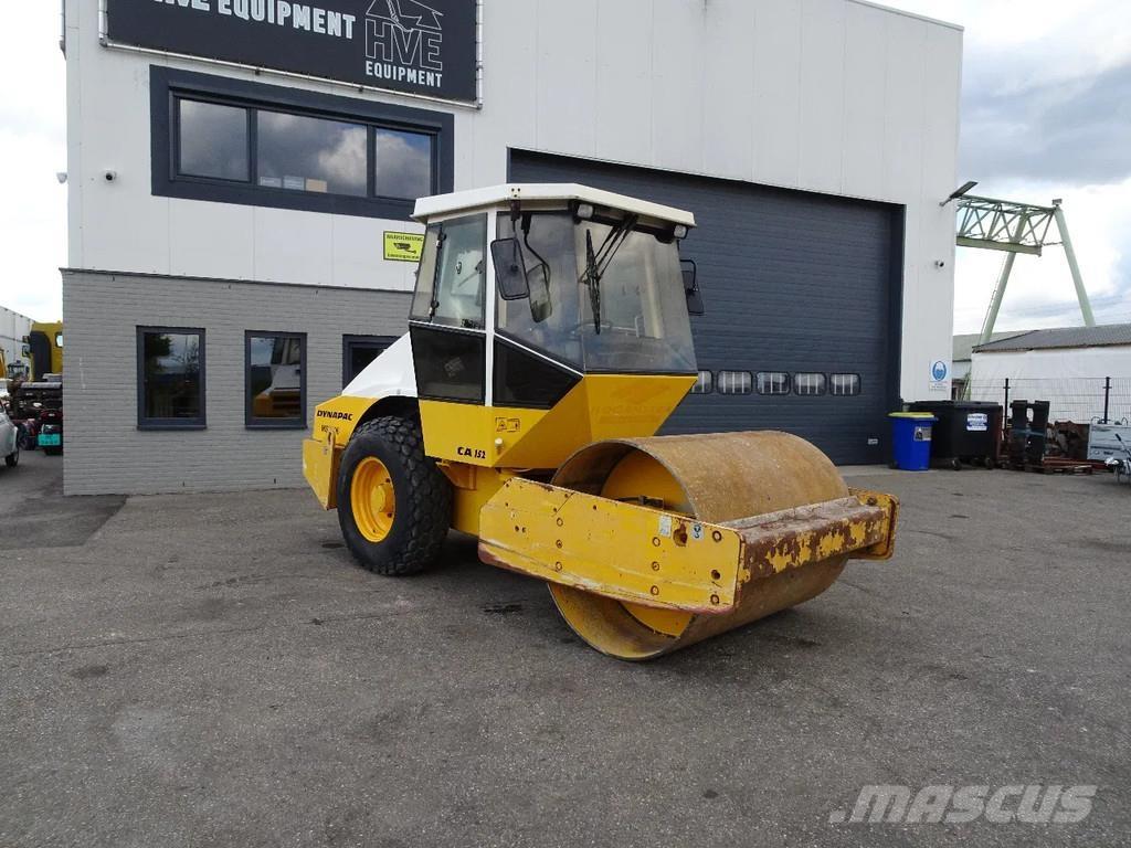 Dynapac CA152D Kolesni valjarji s pnevmatikami