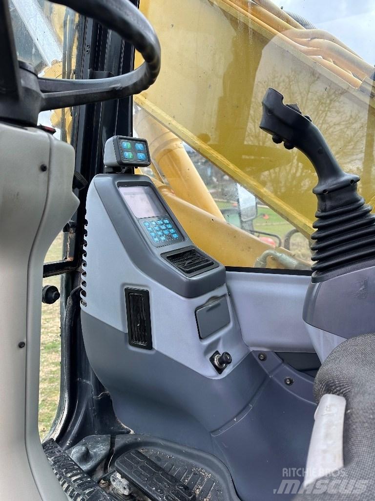 Komatsu PW 160-7E0 Bagri na kolesih