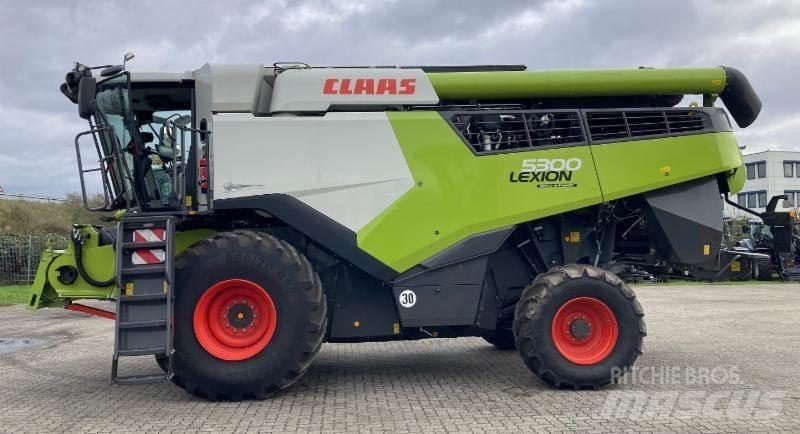CLAAS LEXION 5300 Kombajni