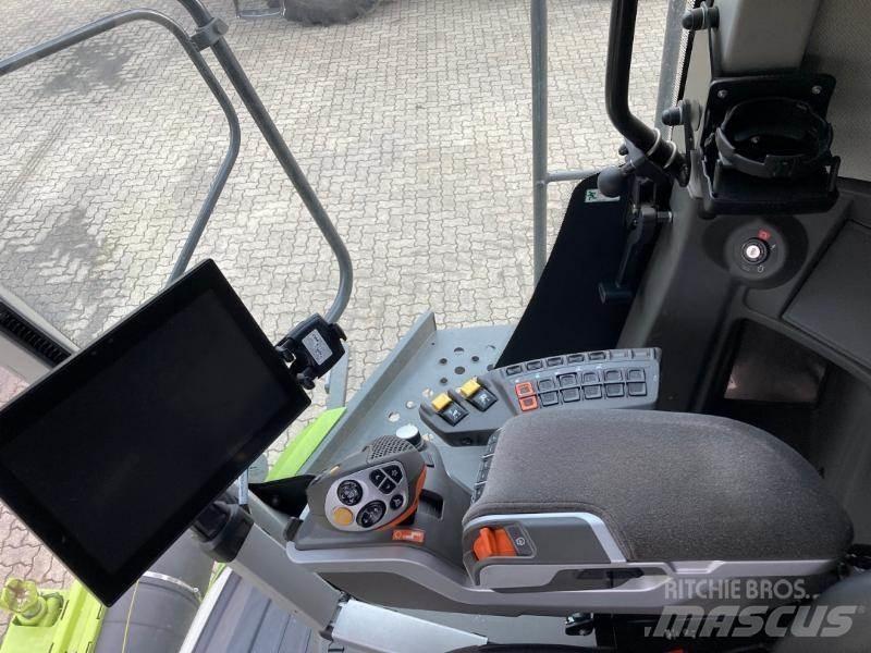 CLAAS LEXION 5300 Kombajni