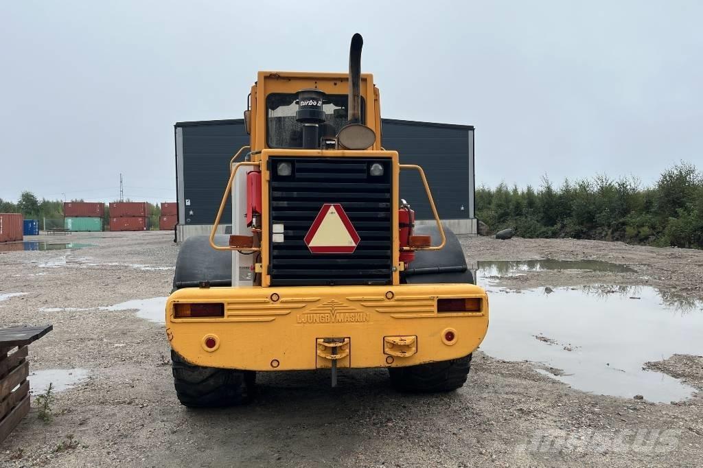 Ljungby L 17 Kolesni nakladalci