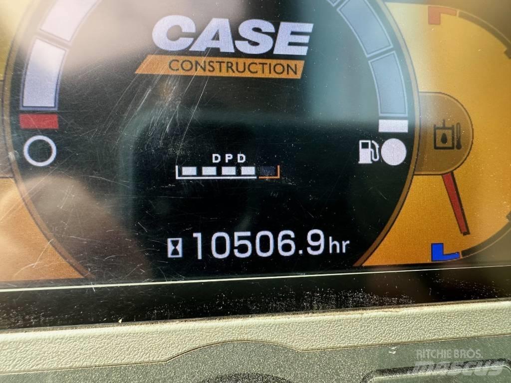 CASE CX 235 C SR Bagri goseničarji