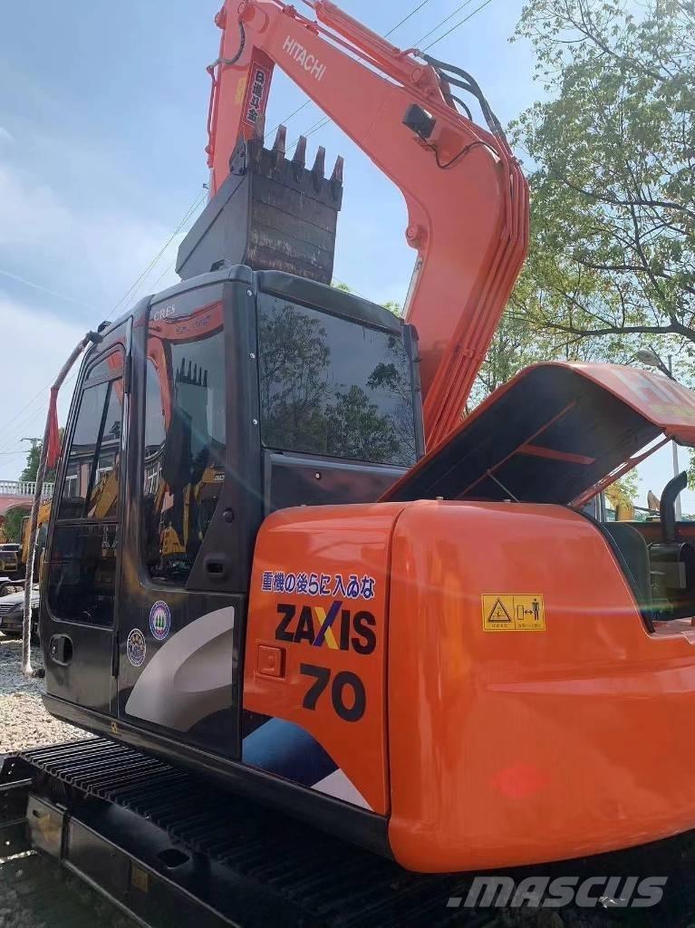 Hitachi ZX 70 Bagri goseničarji