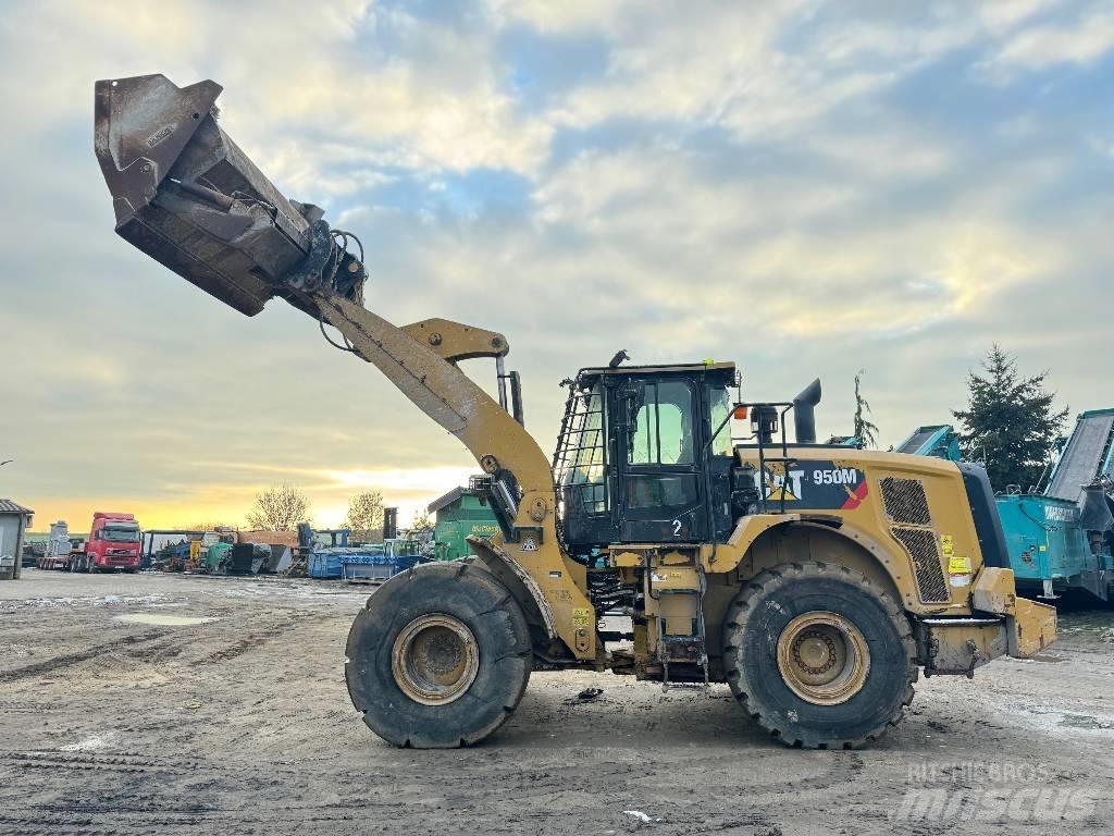 CAT 950M HighLift Kolesni nakladalci
