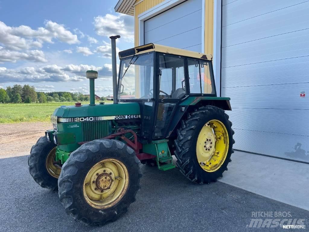 John Deere 2040 Traktorji