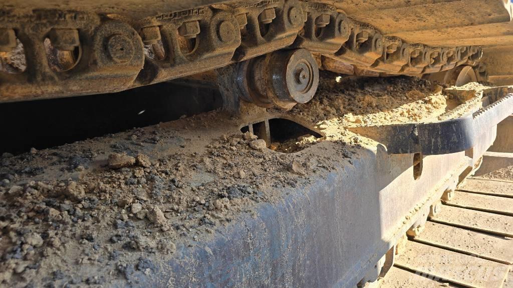 Komatsu PC 210 LC-8K Bagri goseničarji