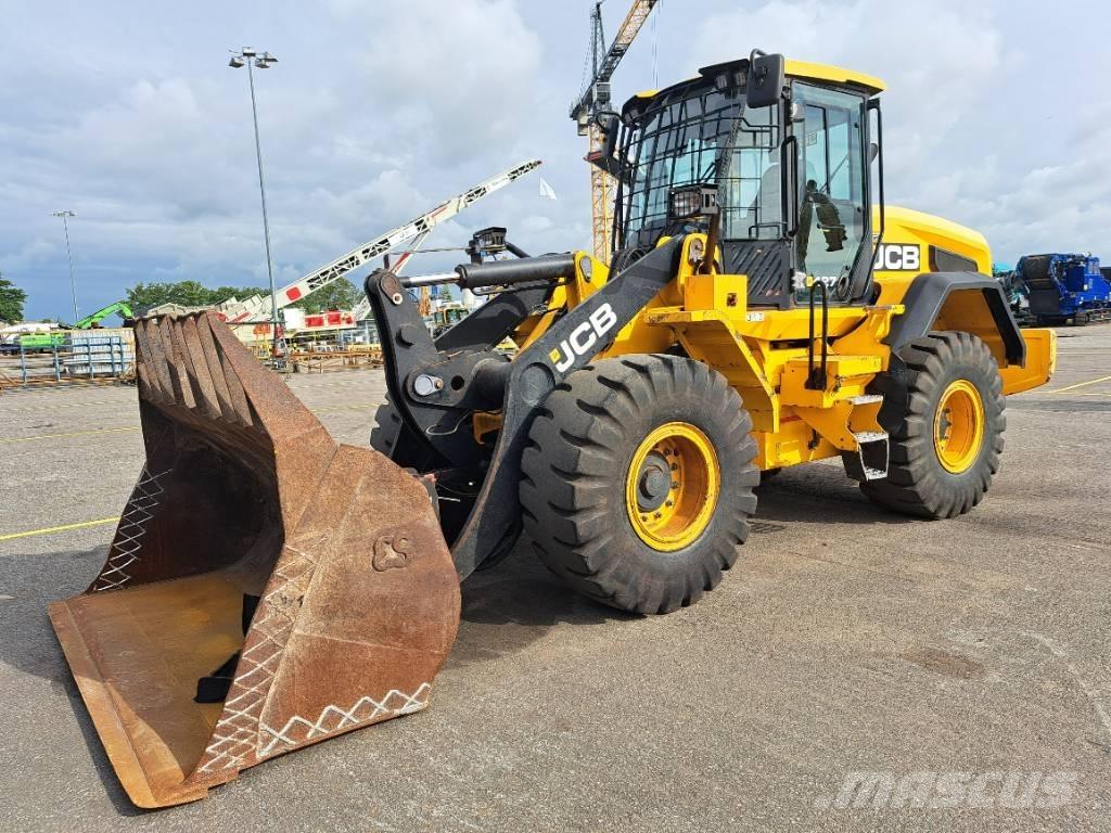 JCB 427 ZX Kolesni nakladalci
