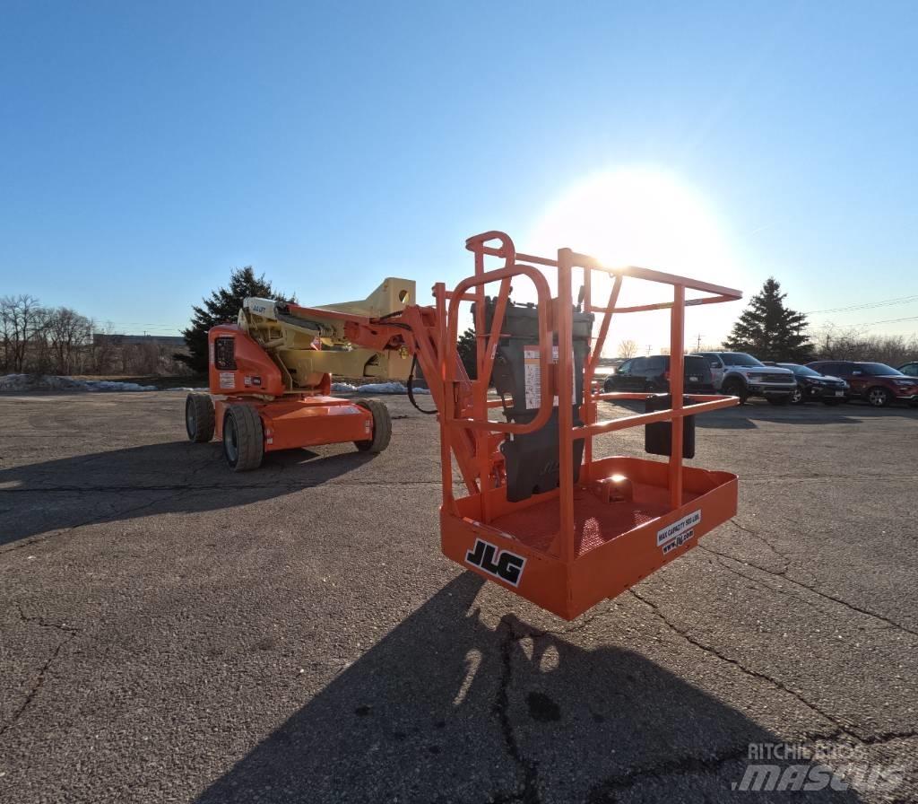 JLG E 450 AJ Zglobne dvižne ploščadi