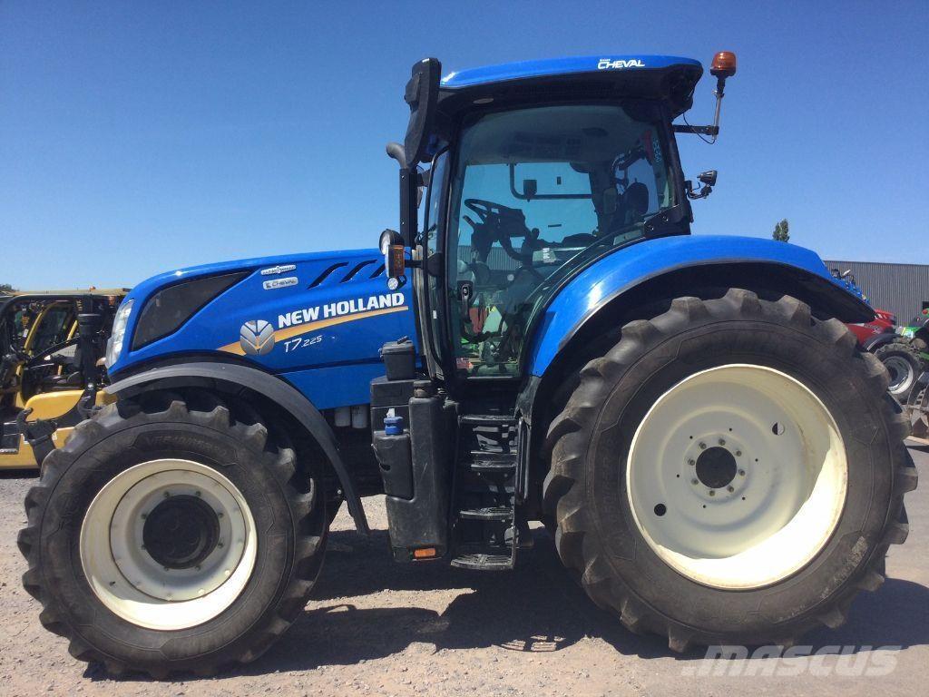 New Holland T7.225 Traktorji