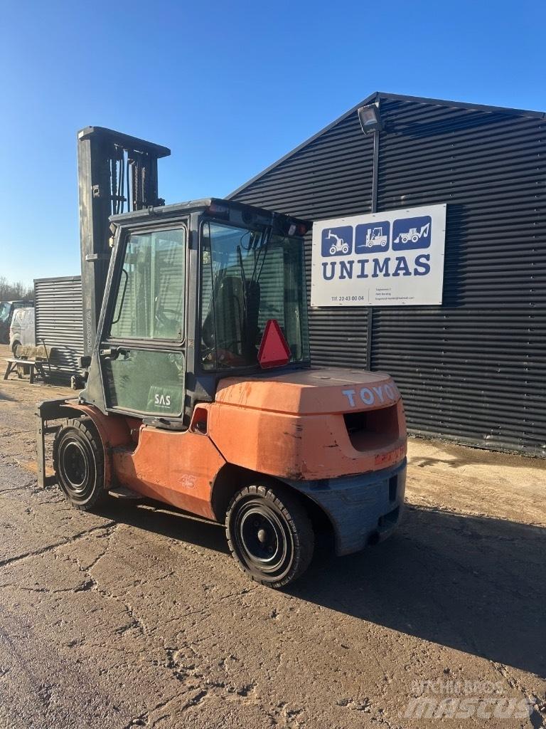 Toyota FD45 Dizelski viličarji