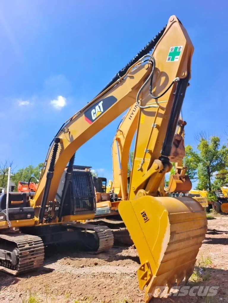 CAT 324 D2L Bagri goseničarji
