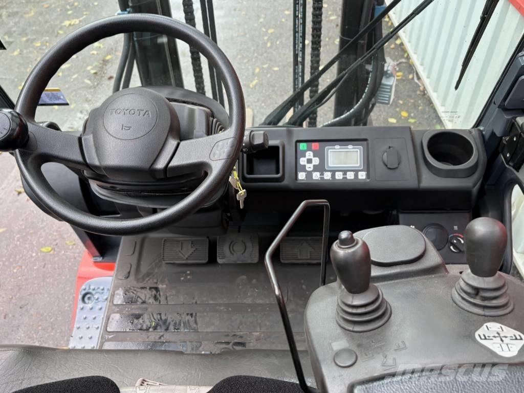 Toyota 8 FBMT 30 Električni viličarji