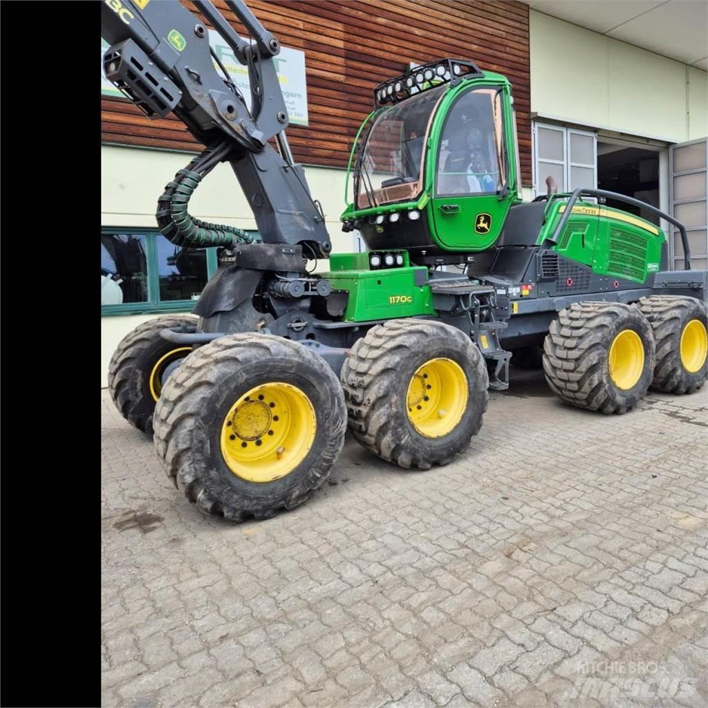 John Deere 1170 G Harvesterji