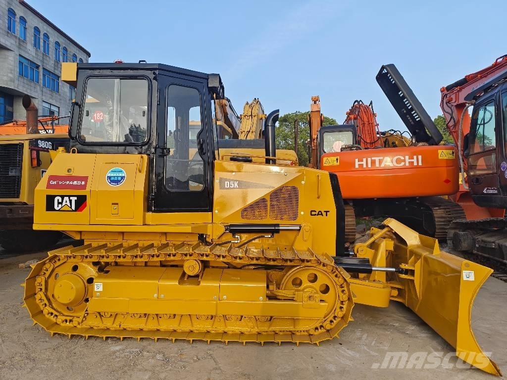 CAT D 5 K Buldožerji goseničarji