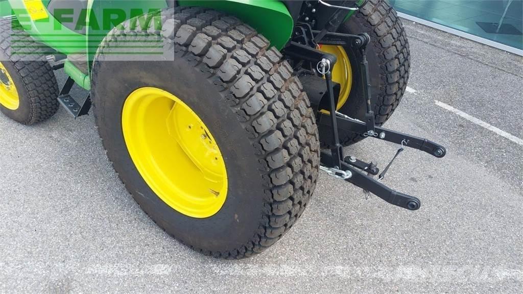 John Deere 3025E Traktorji