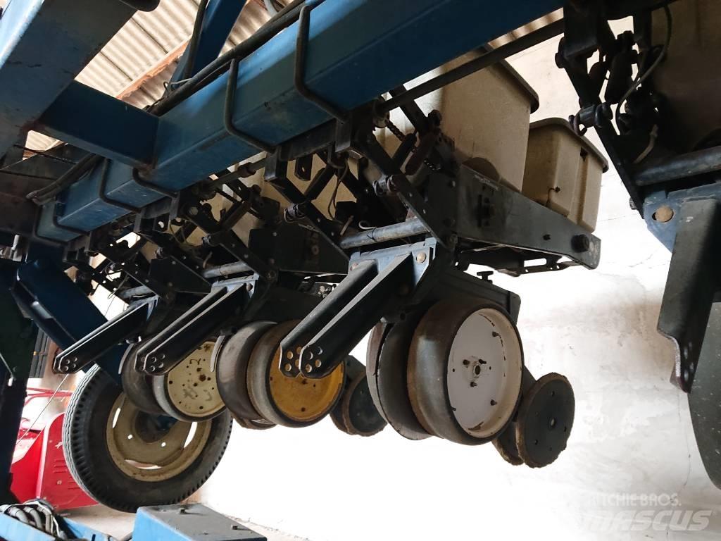 Kinze 2300 Natančne sejalnice