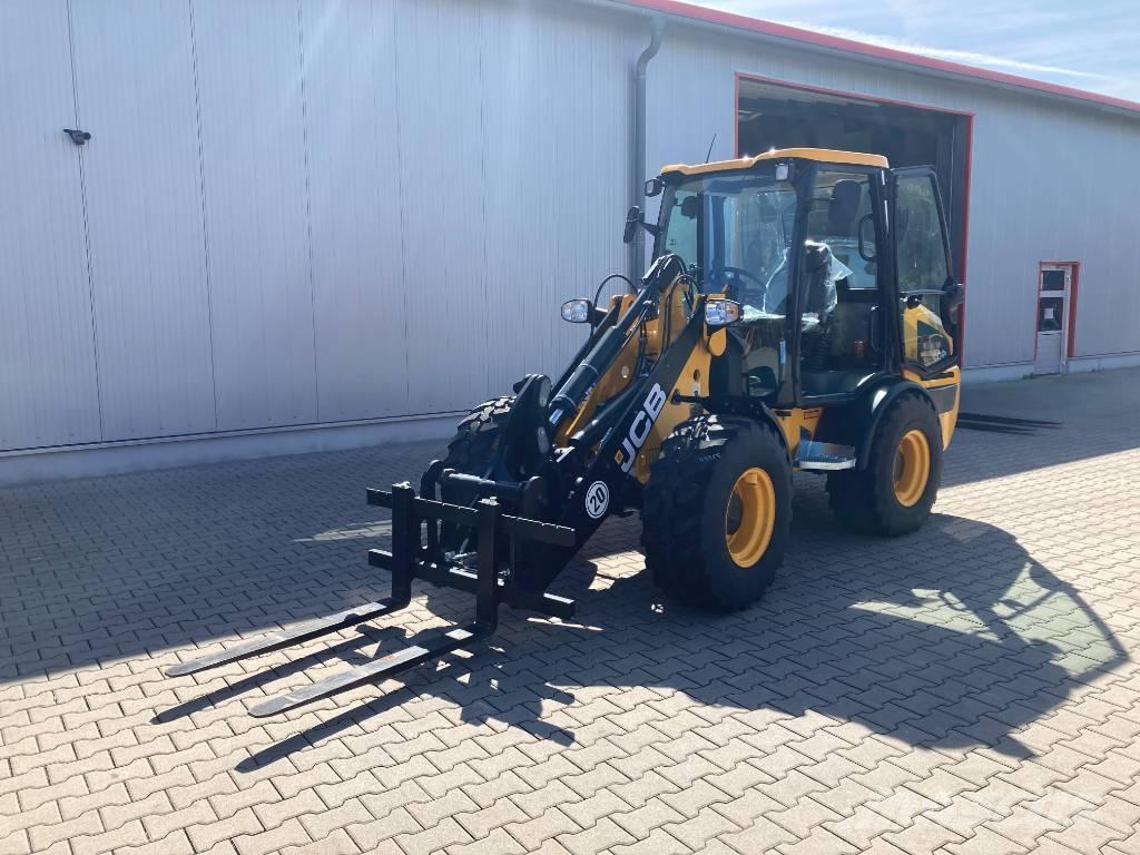 JCB 407 Kolesni nakladalci