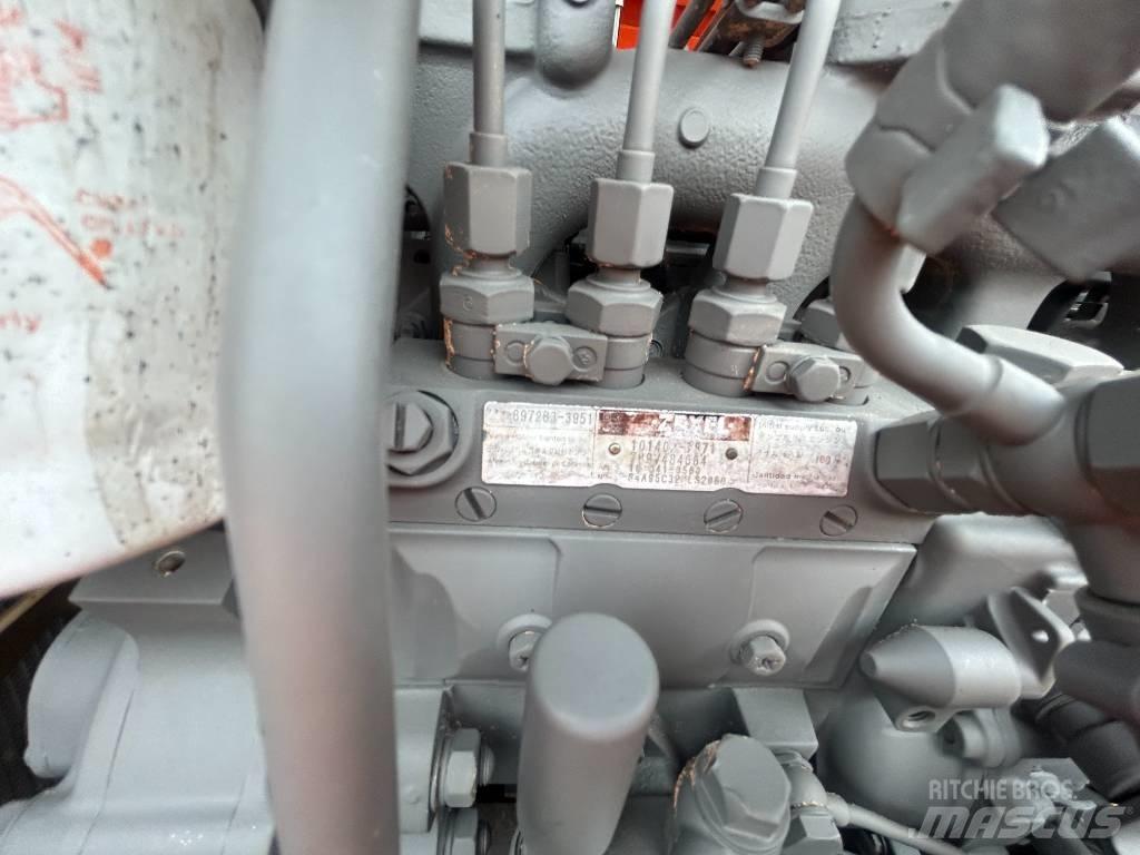 Hitachi ZX 60 Bagri goseničarji